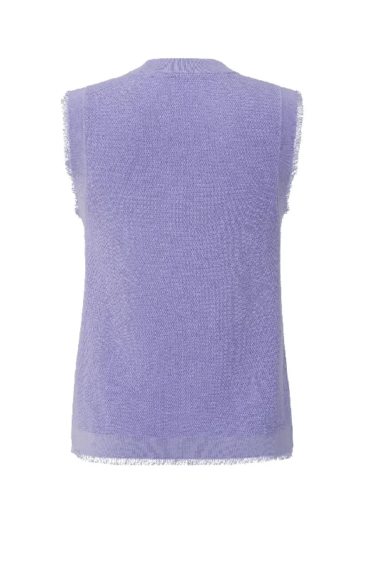 Textured tank with fringes