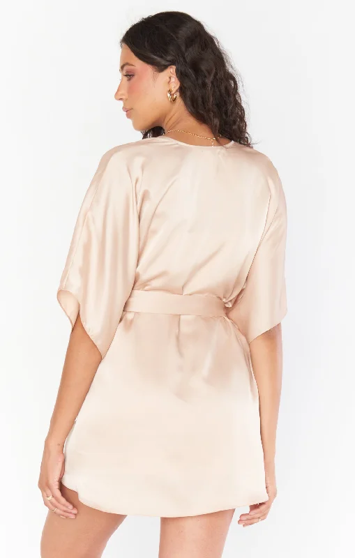 First Look Robe ~ Champagne Luxe Satin